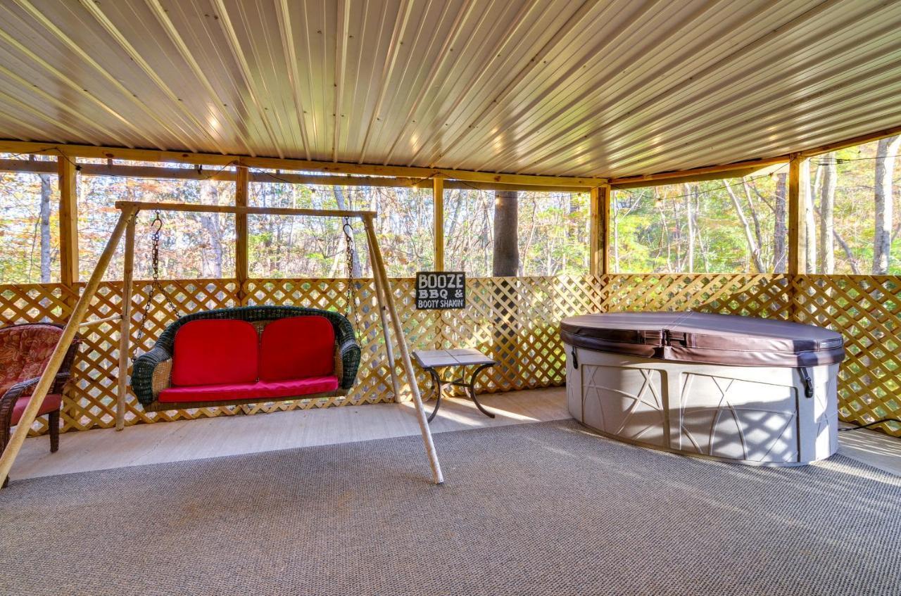 Burnside Resort Cabin With Hot Tub And Outdoor Spots! Экстерьер фото